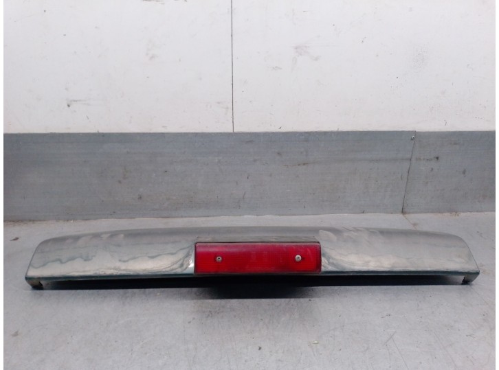 Recambio de luz central de freno para tata safari ex safari 4x4 2.0 referencia OEM IAM 483DLTC49 483DLTC49 