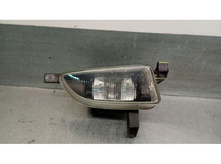 Recambio de faro antiniebla trasero derecho para opel zafira a 2.0 dti referencia OEM IAM 9117327 6710014 