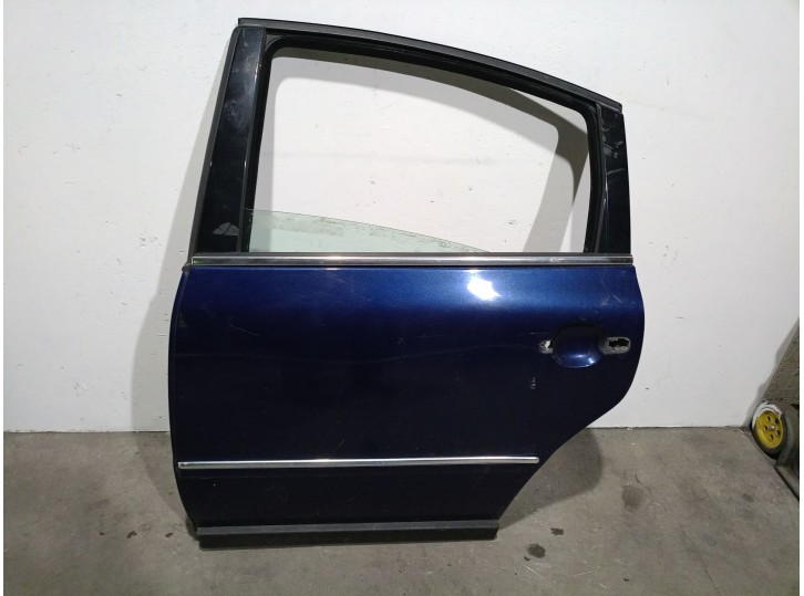 Recambio de puerta trasera izquierda para volkswagen passat berlina (3b3) 1.9 tdi referencia OEM IAM 3B5833051AB 3B5833051AB 