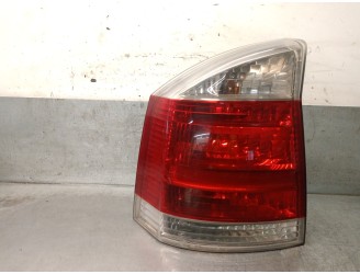 Recambio de piloto trasero izquierdo para opel vectra c berlina 1.9 cdti referencia OEM IAM 93175444 1222694 