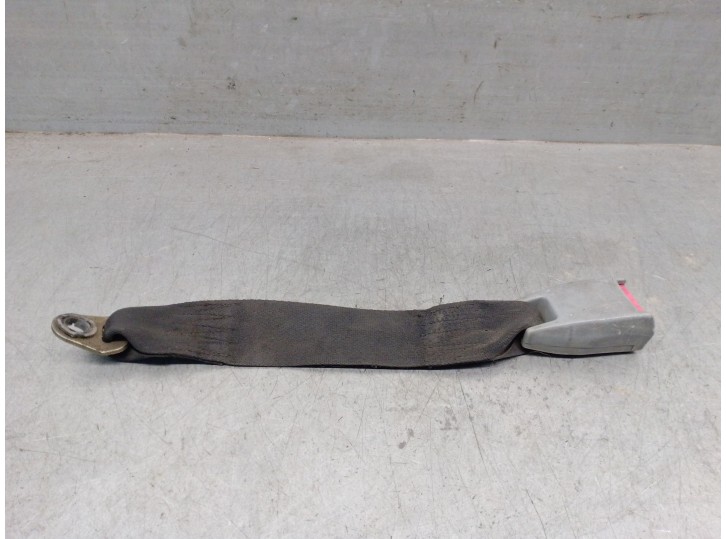 Recambio de enganche cinturon trasero izquierdo para tata safari ex safari 4x4 2.0 referencia OEM IAM 483DLTC49  