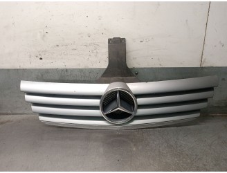 Recambio de rejilla delantera para mercedes-benz clase c (w203) sportcoupe 2.2 cdi cat referencia OEM IAM A2038800383 A203880038
