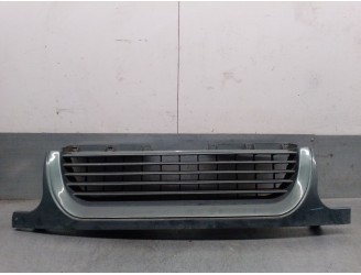 Recambio de rejilla delantera para tata safari ex safari 4x4 2.0 referencia OEM IAM 269988506308  