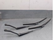 Recambio de brazo limpia delantero derecho para tata safari ex safari 4x4 2.0 referencia OEM IAM 483DLTC49  
