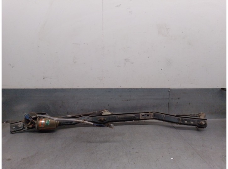 Recambio de motor limpia delantero para tata safari ex safari 4x4 2.0 referencia OEM IAM 26071203  