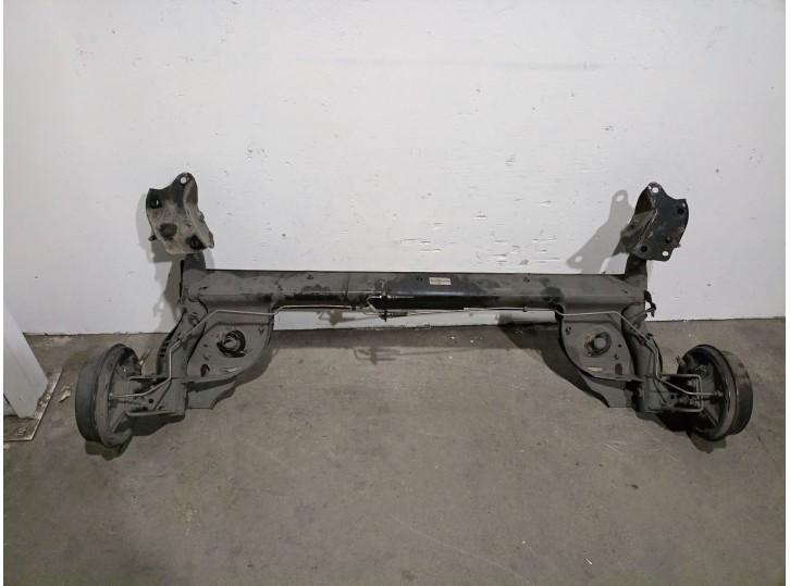 Recambio de puente trasero para dacia sandero ii 1.5 dci diesel referencia OEM IAM 555016932R 555016932R 