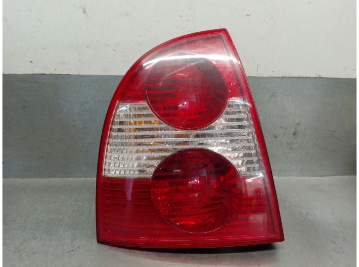 Recambio de piloto trasero izquierdo para volkswagen passat berlina (3b3) 1.9 tdi referencia OEM IAM 3B5945095AE 3B5945095AE 