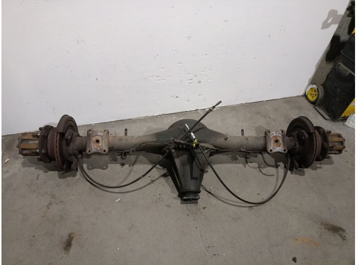 Recambio de puente trasero para nissan atleon 120 3.0 referencia OEM IAM BD30 