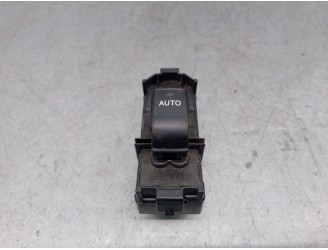 Recambio de mando elevalunas trasero izquierdo para toyota corolla verso (e12) 2.0 turbodiesel cat referencia OEM IAM 8403013030