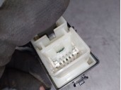 Recambio de mando elevalunas trasero izquierdo para toyota corolla verso (e12) 2.0 turbodiesel cat referencia OEM IAM 8403013030