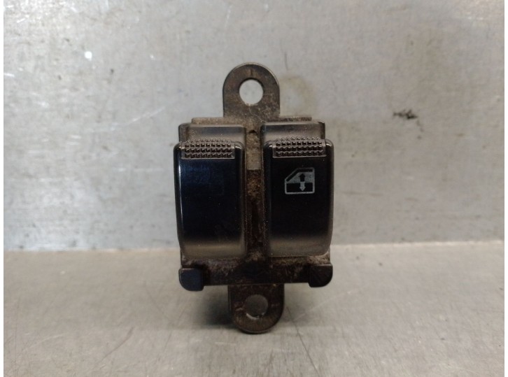 Recambio de mando elevalunas delantero izquierdo para hyundai atos prime (mx) 1.1 12v cat referencia OEM IAM 9357005050 