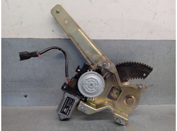 Recambio de elevalunas trasero derecho para hyundai atos prime (mx) 1.1 12v cat referencia OEM IAM 9882005200  