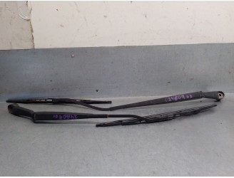 Recambio de brazo limpia delantero derecho para hyundai atos prime (mx) 1.1 12v cat referencia OEM IAM G4HD  