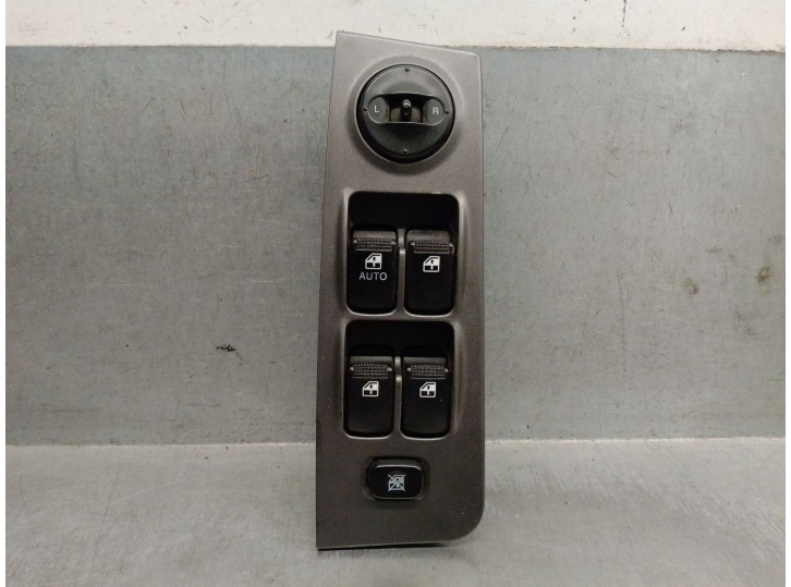 Recambio de mando elevalunas delantero izquierdo para hyundai matrix (fc) 1.6 cat referencia OEM IAM 9357017100 9357017100YN 