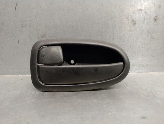 Recambio de maneta interior delantera izquierda para hyundai matrix (fc) 1.6 cat referencia OEM IAM 8261017010 8261017010 