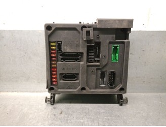 Recambio de caja reles / fusibles para seat alhambra (7v8) 1.9 tdi referencia OEM IAM 7M0962258K  S108145300H