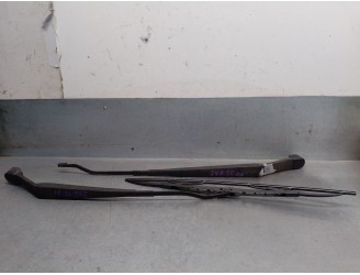 Recambio de brazo limpia delantero derecho para hyundai matrix (fc) 1.6 cat referencia OEM IAM 9836017000 9835017000 