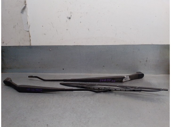 Recambio de brazo limpia delantero derecho para hyundai matrix (fc) 1.6 cat referencia OEM IAM 9836017000 9835017000 