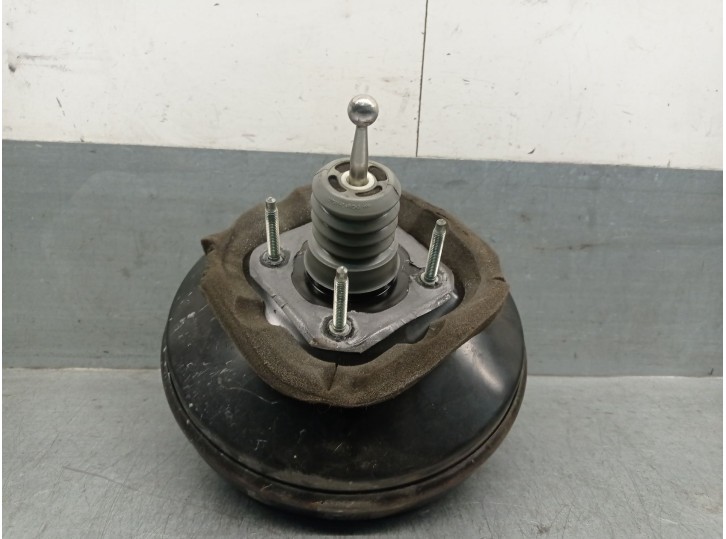 Recambio de servofreno para citroën c3 ii 1.2 12v referencia OEM IAM 9811465080 4535EK 0204824898