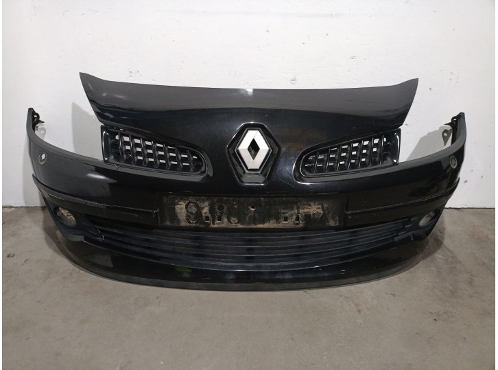 Recambio de paragolpes delantero para renault clio iii 1.6 16v referencia OEM IAM 7701208681  7701208681