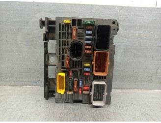 Recambio de caja reles / fusibles para citroën c4 grand picasso 2.0 hdi fap referencia OEM IAM 9664705980  11328420