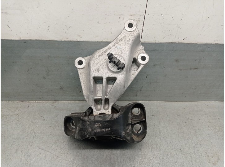 Replacement engine mount for Renault Captur II (HF_) TCe 90 (HFM6) OEM IAM reference 112323904R 112101580R 