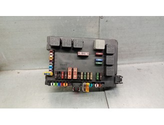 Recambio de caja reles / fusibles para mercedes-benz clase s (w221) berlina 320 / 350 cdi (221.022) referencia OEM IAM A22154035