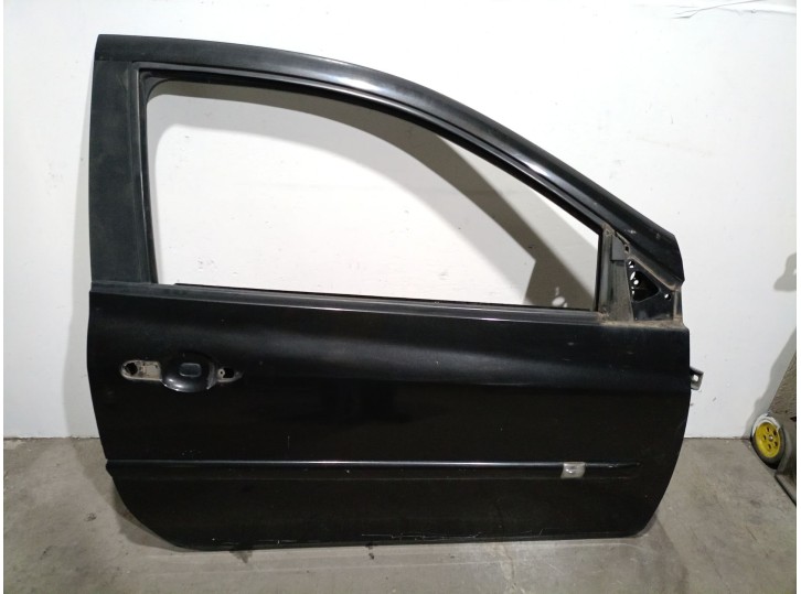 Recambio de puerta delantera derecha para renault clio iii 1.6 16v referencia OEM IAM 7751476109 7751476109 