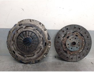 Recambio de kit embrague para dodge journey 2.0 16v crd cat referencia OEM IAM 5106018AC 5106018AC 3082000396