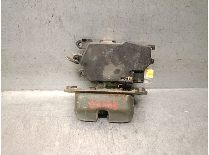 Recambio de cerradura maletero / porton para subaru forester (sg_) 2.0 awd (sg5) referencia OEM IAM 63032SA000 63032SA000 