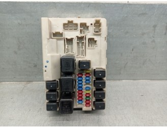 Recambio de caja reles / fusibles para nissan murano i (z50) 3.5 4x4 referencia OEM IAM 284B7CD710  