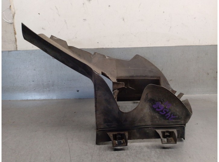 Recambio de molduras delanteras para volkswagen passat berlina (3b3) 1.9 tdi referencia OEM IAM 3B0121467C 3B0121467C 