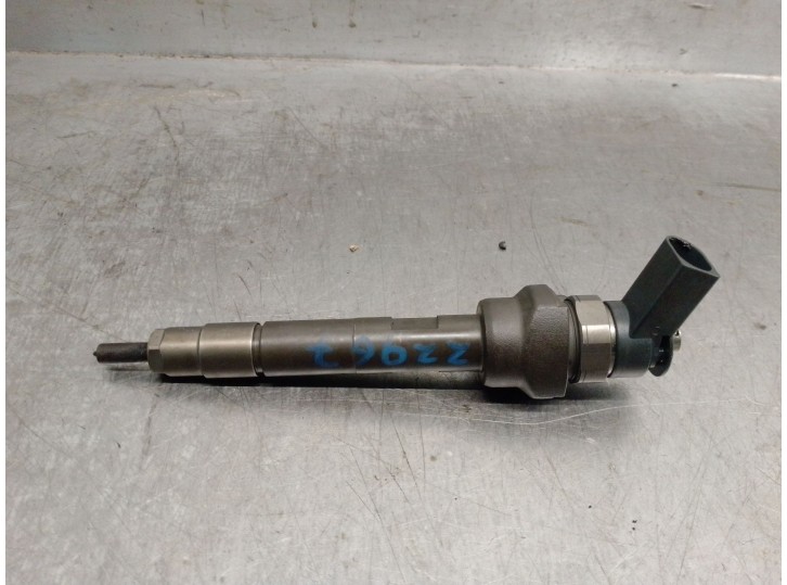 Replacement injector for Mini Mini Countryman (R60) Cooper D OEM IAM reference 850690203 0445110600