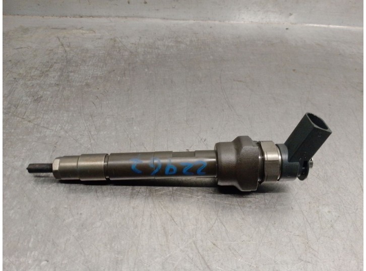 Recambio de inyector para mini mini countryman (r60) cooper d referencia OEM IAM 850690203  0445110401
