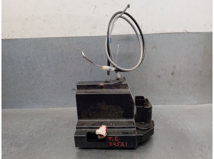 Recambio de cerradura puerta trasera izquierda para ssangyong actyon 2.0 td cat referencia OEM IAM 7131009005 7131009005 