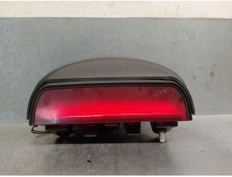 Recambio de luz central de freno para ssangyong actyon 2.0 td cat referencia OEM IAM 8380031004 8380031004 