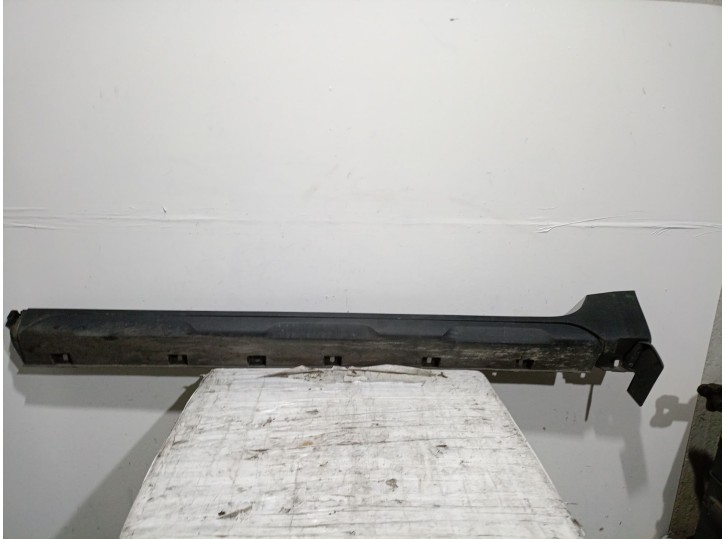 Recambio de faldon lateral para dacia duster ii 1.5 blue dci diesel fap cat referencia OEM IAM K9KU8 768519302R