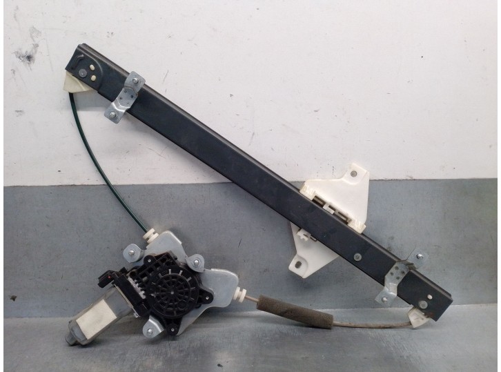 Recambio de elevalunas trasero derecho para ssangyong actyon 2.0 td cat referencia OEM IAM 7332131001 8810021014 