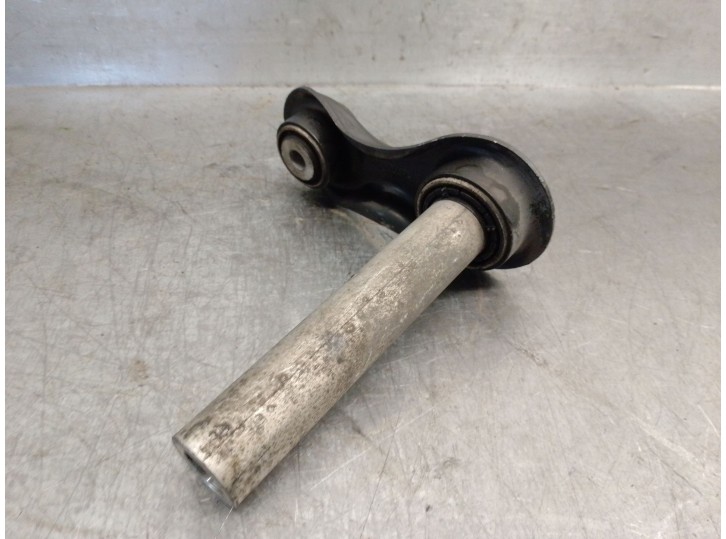 Recambio de brazo suspension inferior trasero izquierdo para bmw x6 (e71, e72) xdrive 35 d referencia OEM IAM 6774477 3332677447