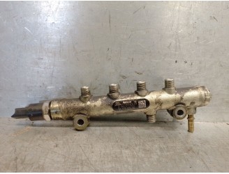 Recambio de rampa inyectora para peugeot 206 berlina xt referencia OEM IAM 9641509480 1570C5 0445214028