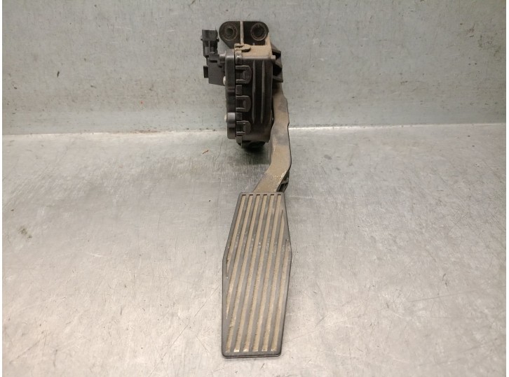 Recambio de potenciometro pedal para opel astra h ber. 1.7 16v cdti referencia OEM IAM 9157998 9157998 6PV00811200