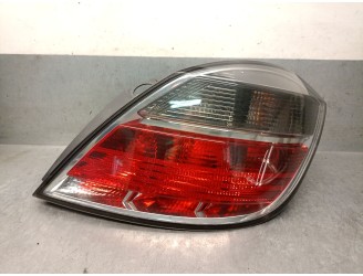 Recambio de piloto trasero derecho para opel astra h ber. 1.7 16v cdti referencia OEM IAM 13222325 13222325 