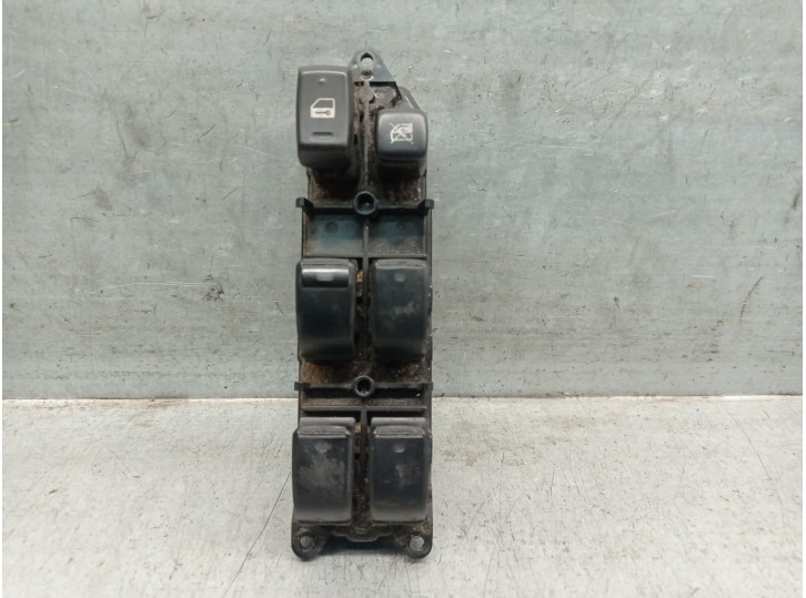 Recambio de mando elevalunas delantero izquierdo para toyota corolla verso (e12) 2.0 turbodiesel cat referencia OEM IAM 84040130