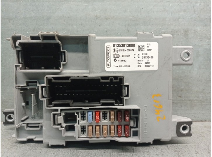 Recambio de caja reles / fusibles para citroën nemo 1.4 hdi referencia OEM IAM 01353013080  28136468