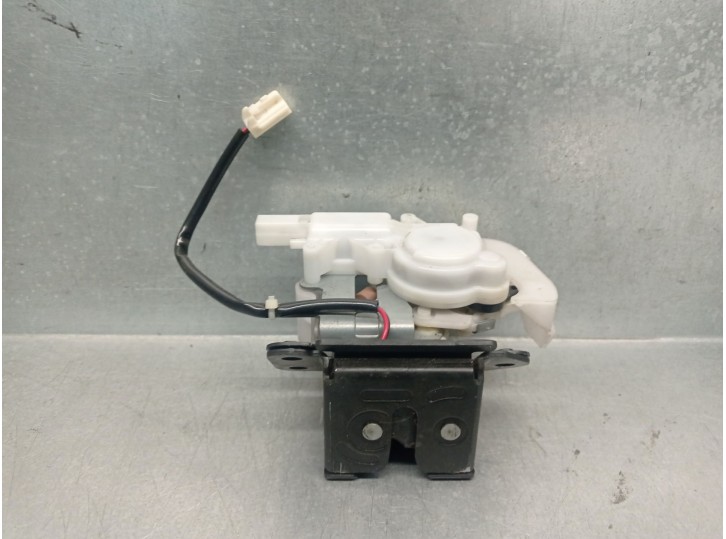 Recambio de cerradura maletero / porton para mazda 6 monovolumen (gy) 2.0 diesel cat referencia OEM IAM GJ5E62310F GJ5E62310F 