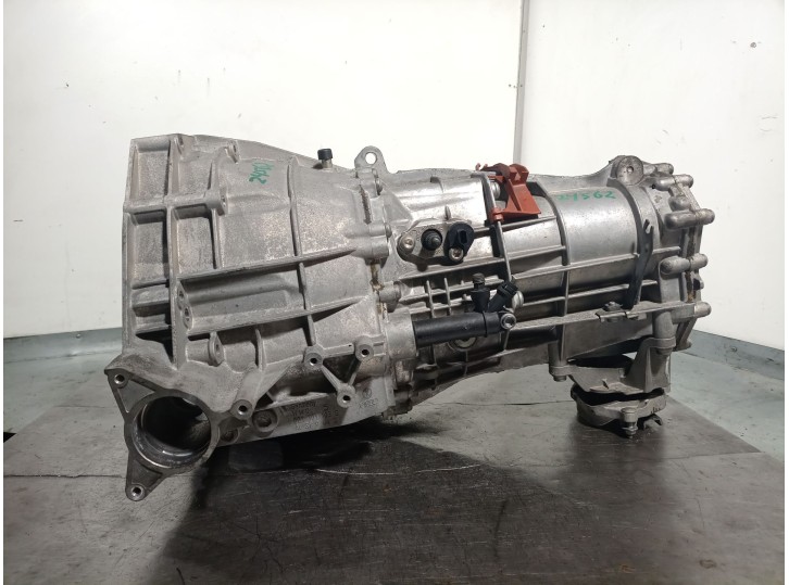 Replacement gearbox for Audi A4 saloon (B8) 2.0 16v TDI OEM IAM reference LLQ 0B1300027D 