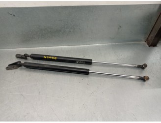 Recambio de amortiguadores maletero / porton para mazda 6 monovolumen (gy) 2.0 diesel cat referencia OEM IAM GN7L62620 GN7L63620