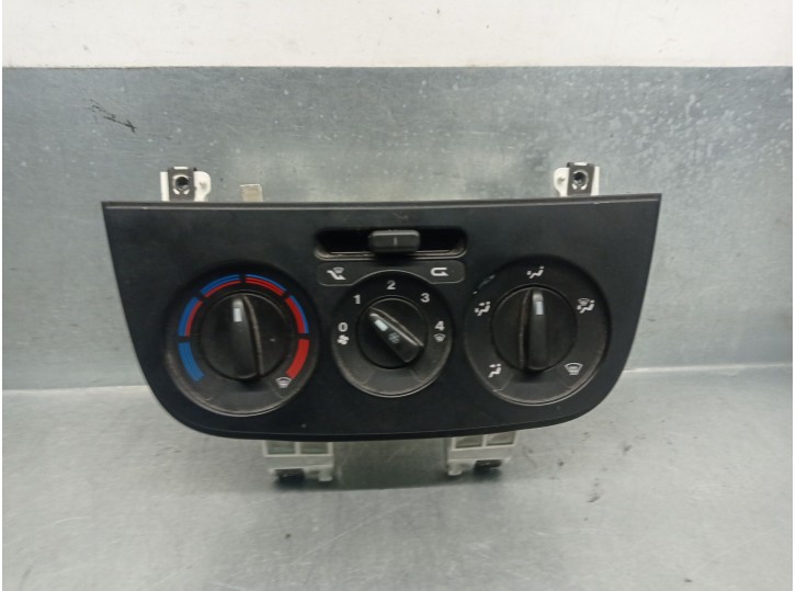 Recambio de mando calefaccion / aire acondicionado para citroën nemo 1.4 hdi referencia OEM IAM 6490K4 6490K4 