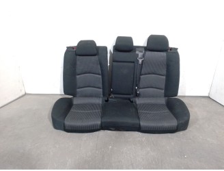 Recambio de asientos traseros para mazda 3 (bm, bn) 2.2 d referencia OEM IAM BJE357200B02 BJE357200B02 