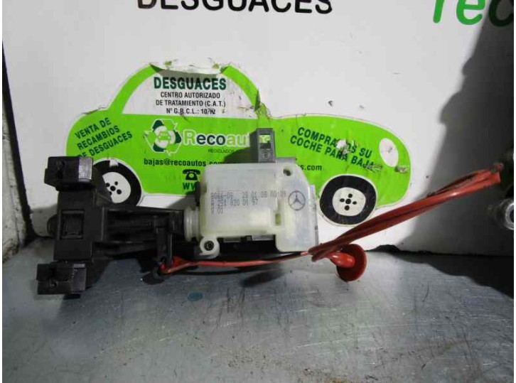 Recambio de motor tapa deposito combustible para mercedes-benz clase r (w251) 320 cdi l (251.122) referencia OEM IAM A2518200197